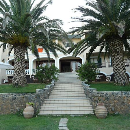 Fiori Hotel Guviá Kültér fotó
