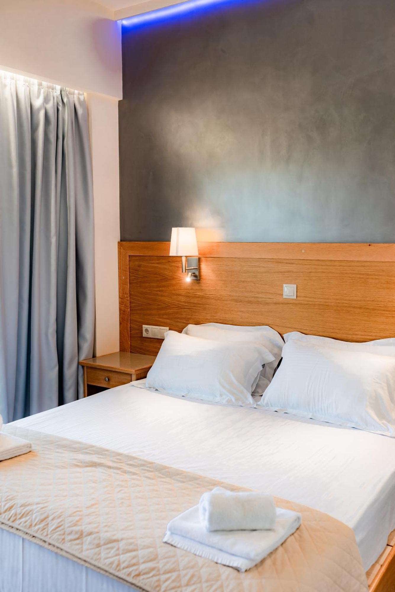 Fiori Hotel Guviá Kültér fotó
